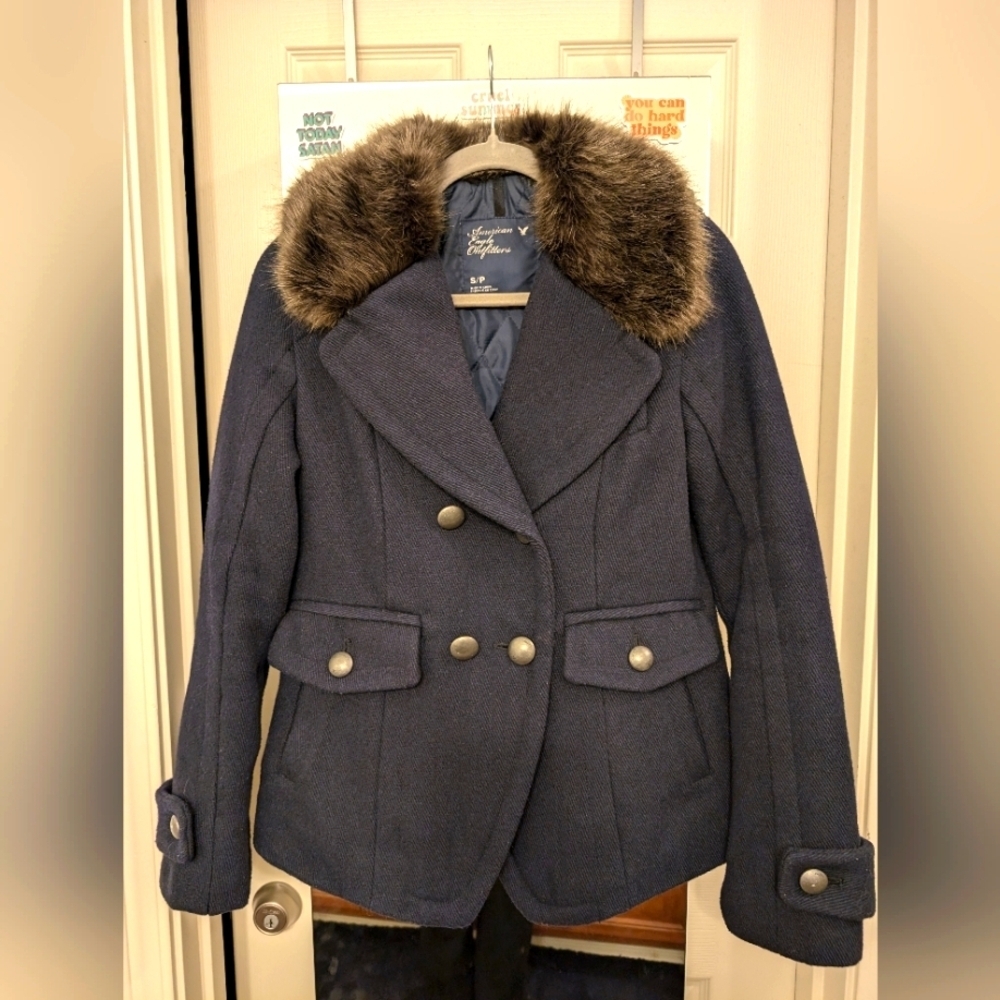 American Eagle super cute Faux Fur Coat Women's Size Small